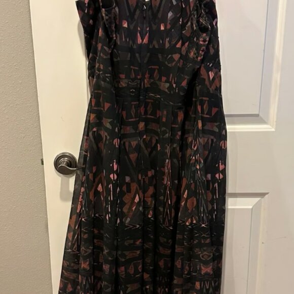 NWT Abstract Maxi‎ Dress - Picture 2 of 4